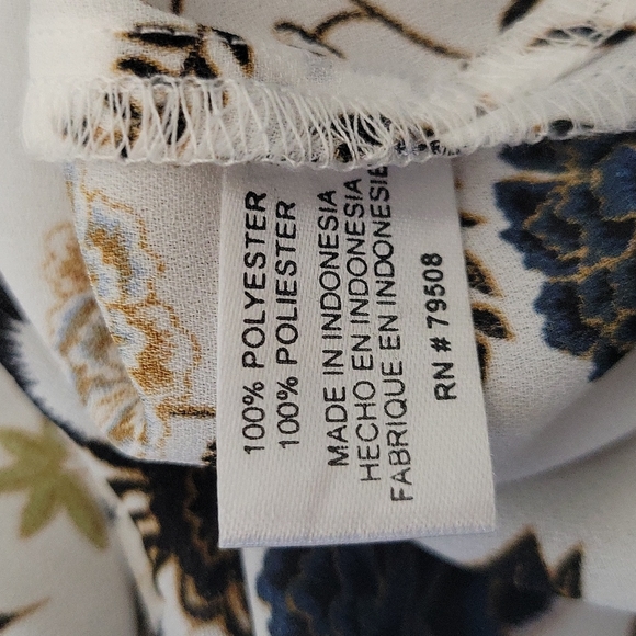 Violet & Claire Short Sleeve Top - Picture 8 of 8